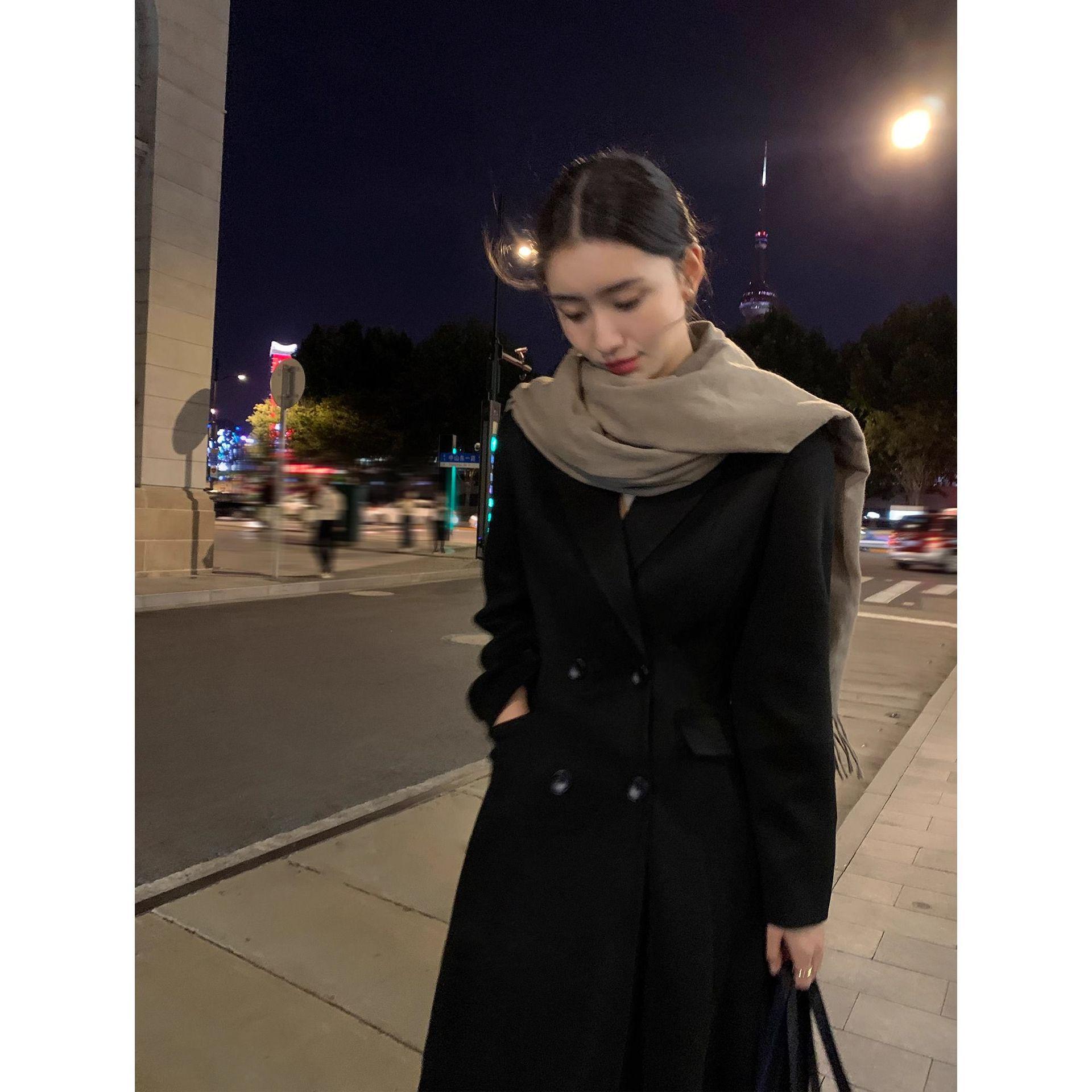 

Women s Hepburn Style Slimming Wool Coat - Black Long Suit Collar Extra Large