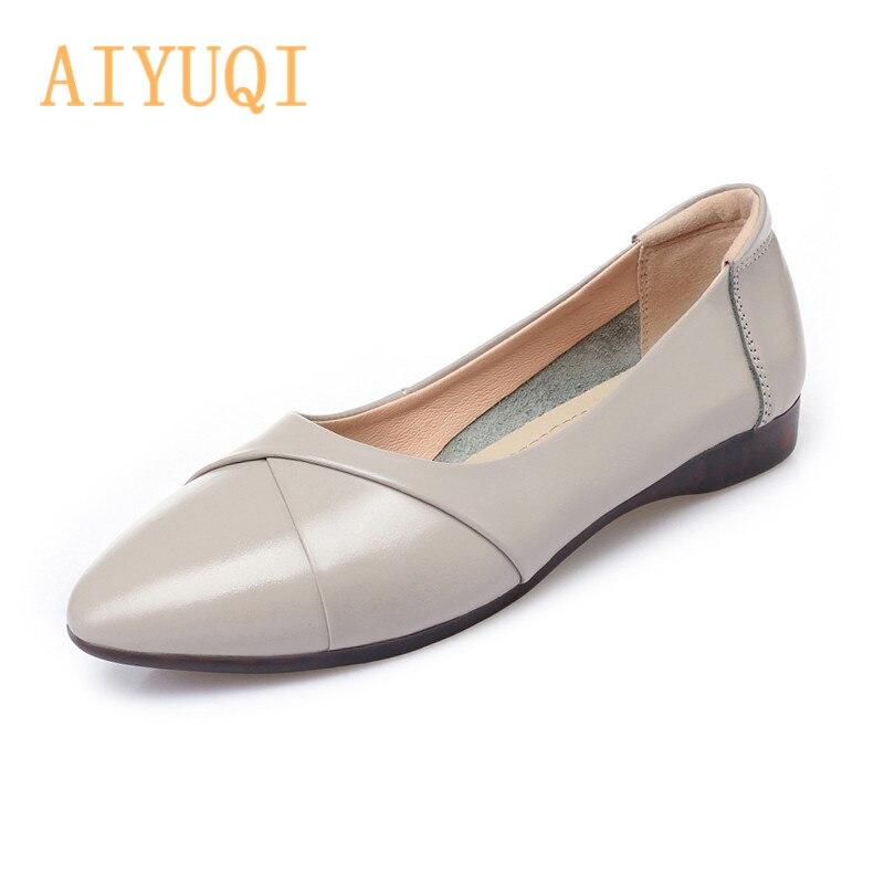 Осенние женские туфли на плоской подошве из натуральной кожи с удобной подошвой большие повседневные лоферы для мамы 39 серый 4130₽