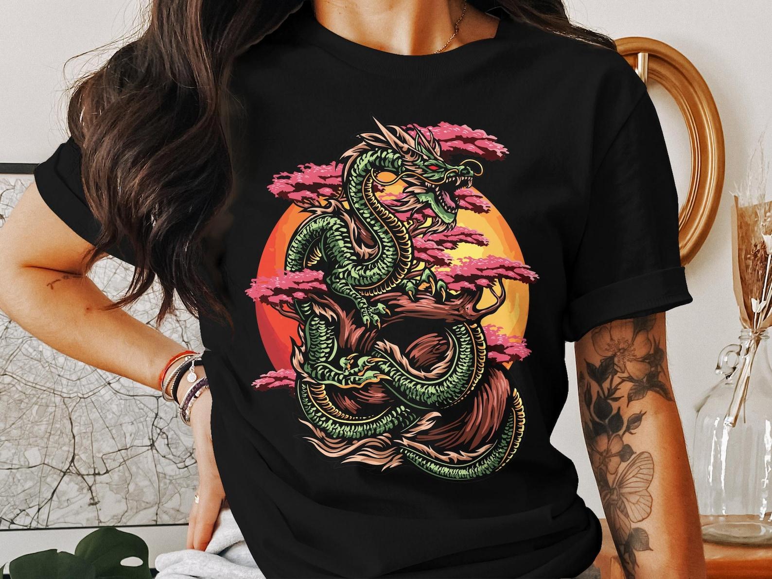 Japanese Dragon T-Shirt, Traditional Japanese Art Tee, Vintage Dragon Artwork Shirt, Anime Dragon Graphic Tee, Japanese Dragon Print L