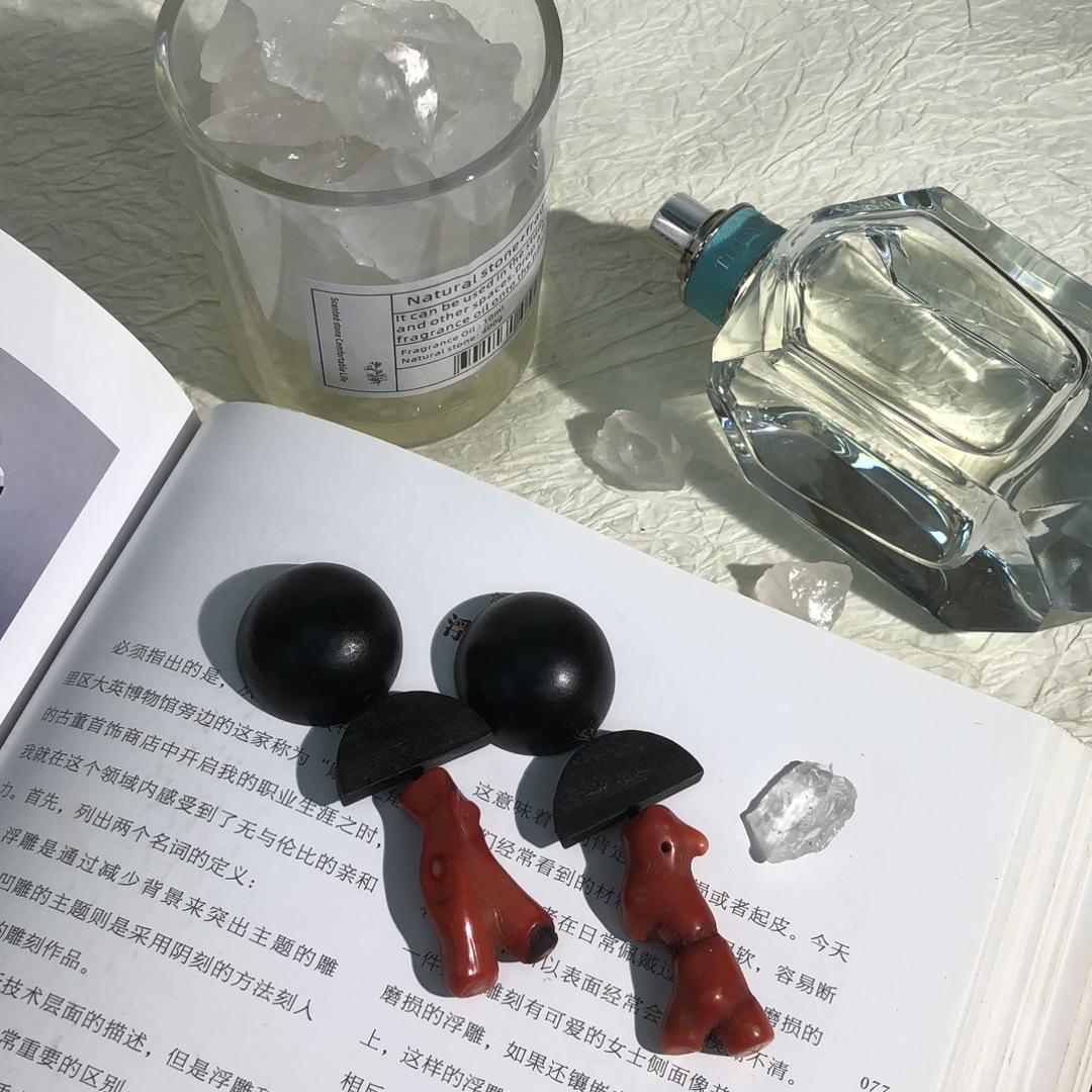 Monise style ebony spell exquisite fashion versatile light luxury high-end literary stud earrings Earrings