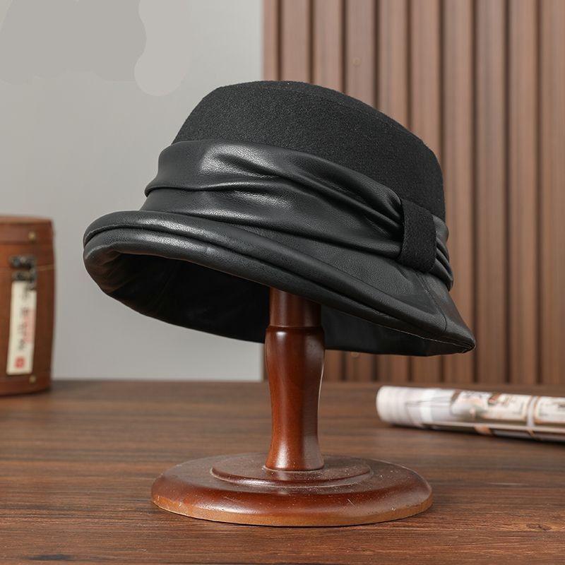 Women's Hat New Arrival Leather Hat Fashionfall and Winternew Arrivalclassy Windproof Heattech Wool Hat