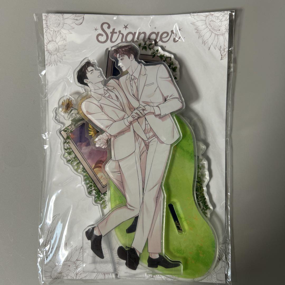 

[Б/У] Корейский BL Акриловая подставка Stranger Ibain