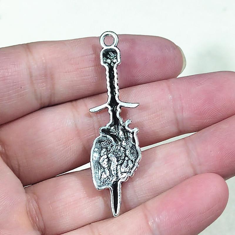 Gothic Skull Head Sword Wear Heart Alloy Pendant DIY Fashion Ornament Accessories