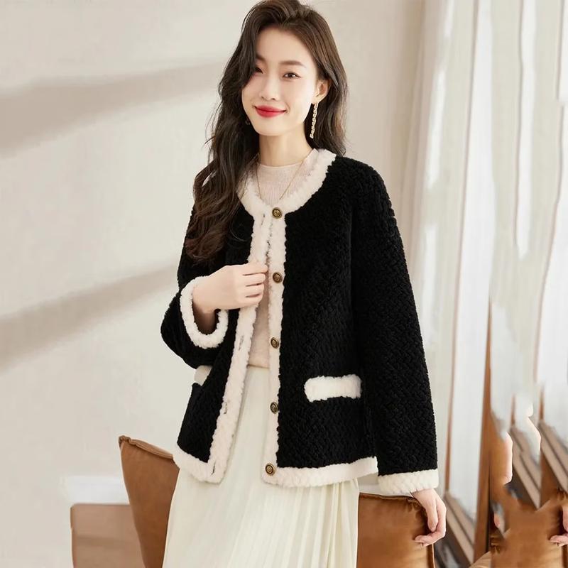 KAISER Women s Lamb Shearling Round Neck Coat M