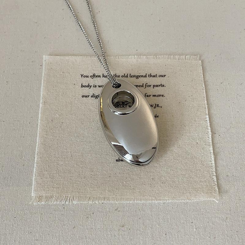 U-Shaped Water Drop Metal Pendant, Black Rope Necklace, Simple Versatile Neck Chain, Sweater Chain.