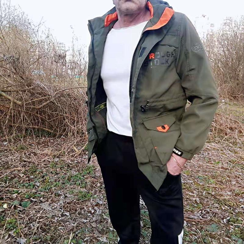 multi pocket waterproof jacket