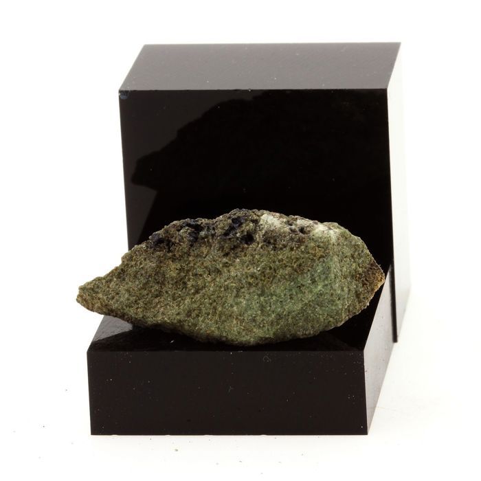 Campylite 32.4 carats