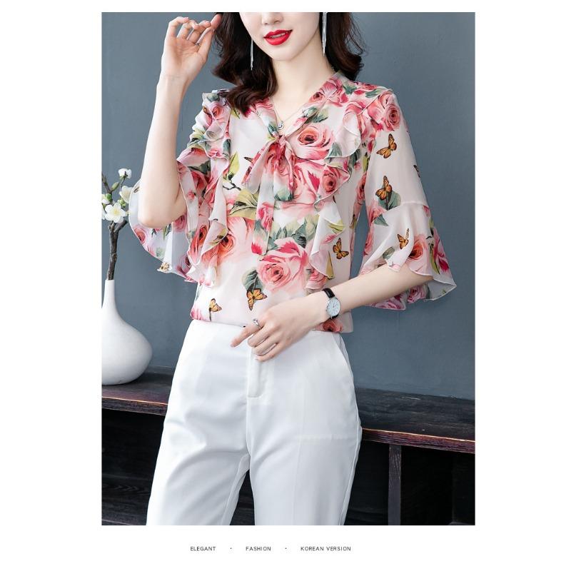 Middle-aged Loose Chiffon Shirt Women's Short-sleeved New Fashion Floral Tops Age-reducing Shirts
