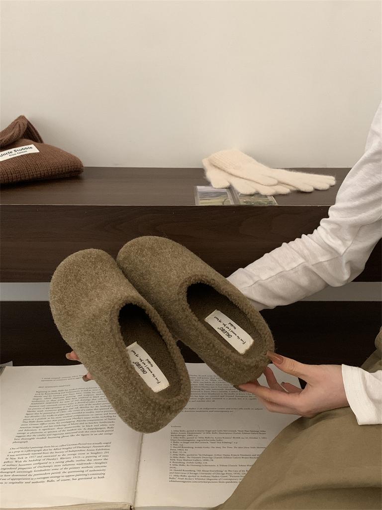 Birkenstocks for women's outer wear in the autumn and winter of 2025, new models that are not tired and have big, good-looking thick-soled hairy b