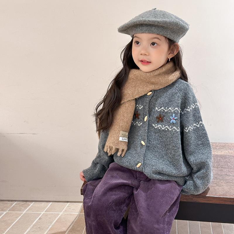 Little Girls Handmade Retro Small Floral Knitted Cardigan Outerwear