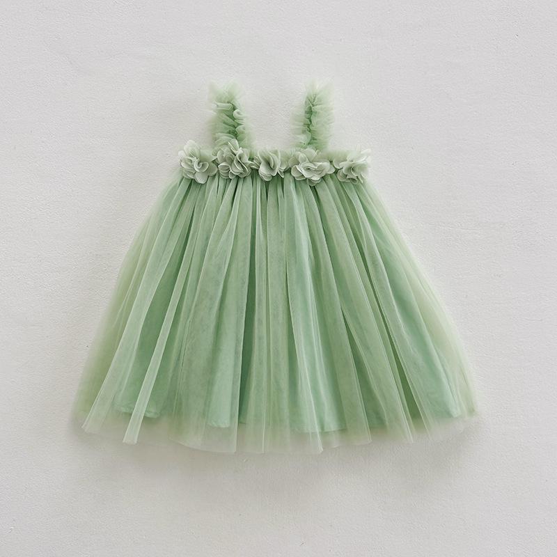 Rochie de Plajă Summer cu Bretele din Plasă și Flori 3D pentru Fete Dulci - Fustă Pufoasă de Prințesă pentru Bebelușe.