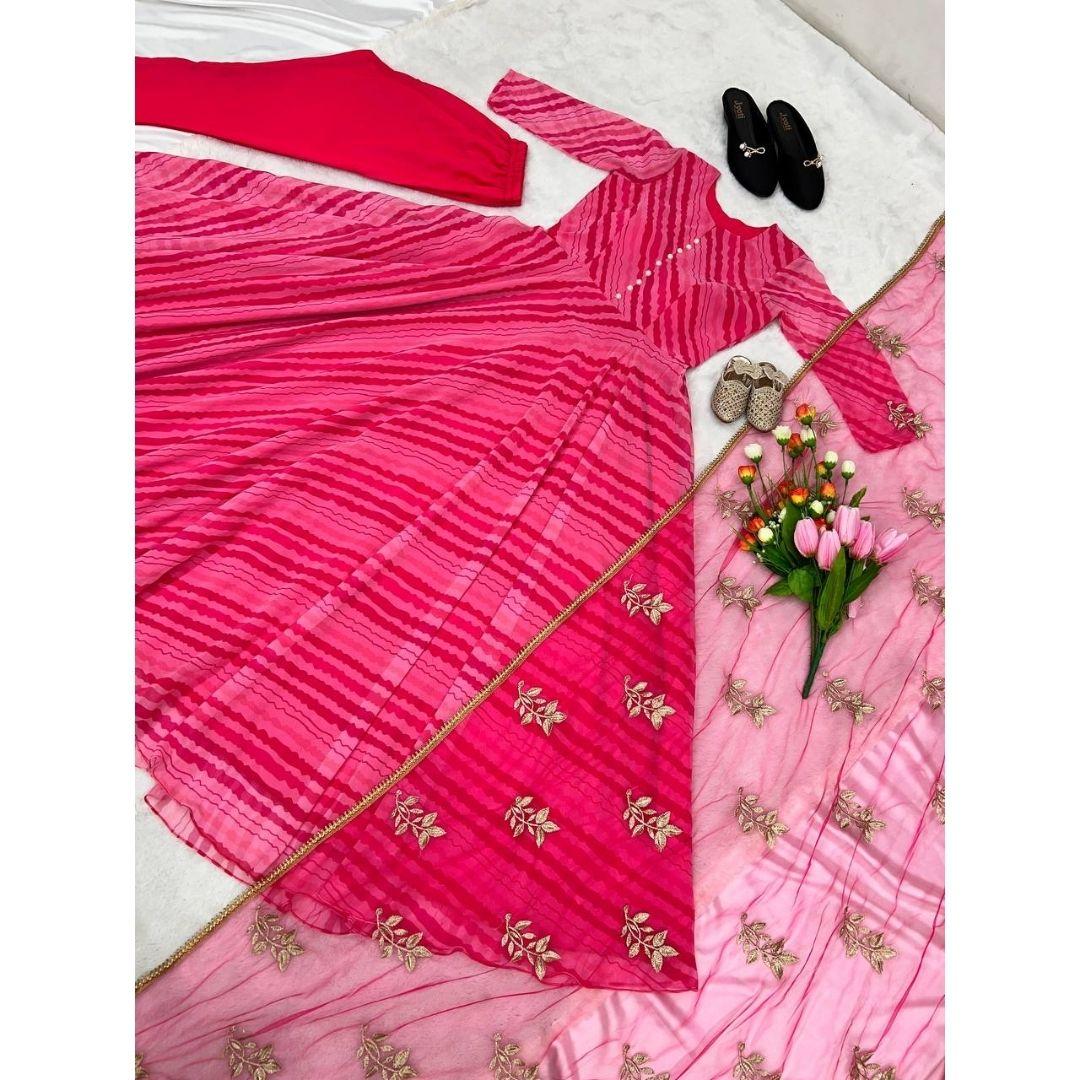 

Разработано платье высочайшего качества с тесно связанными дупаттами.