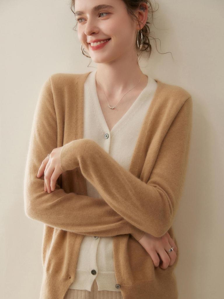 2025 Fall/Winter Women's Color Block V-Neck Cashmere Faux Two-Piece Cardigan