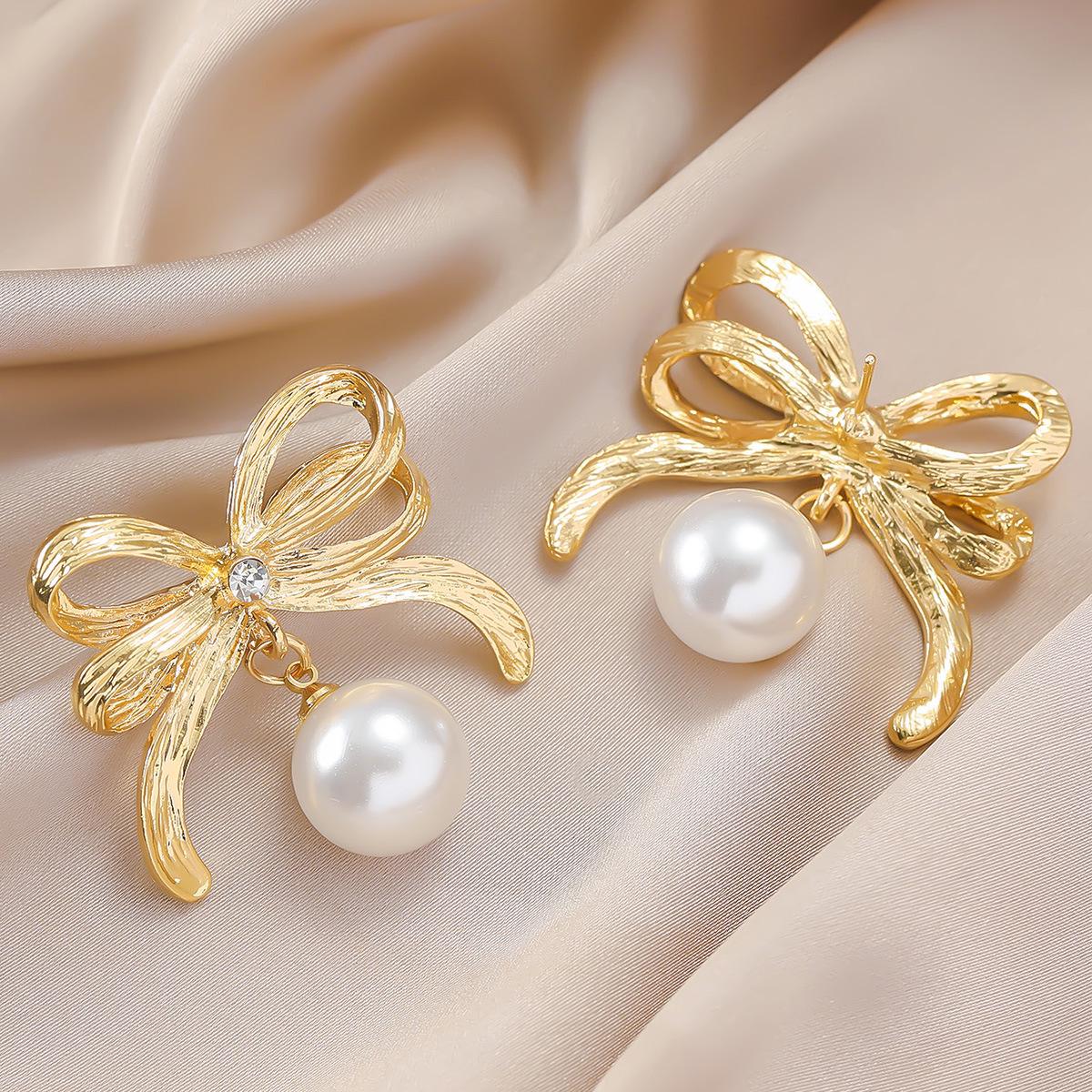 Vintage Baroque Geometric Metal Stud Earrings - Stylish Clubbing Ear Jewelry
