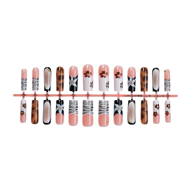 

Носимые накладные ногти с леопардовым принтом, цвета шампанского, кошачий глаз, французский маникюр - Высококлассные, съемные, суперблестящие накладные ногти.