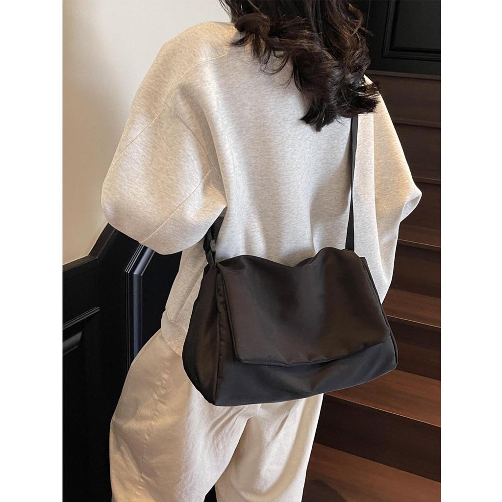 Korean Versi of College Student Canvas Crossbody Bag for Women New Solid Color Class Shoulder Bag, Large Capacity Canvas Bag