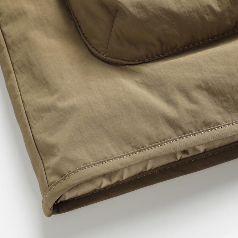 Xue Zhong Fei Men's Lightweight V-Neck Down Vest