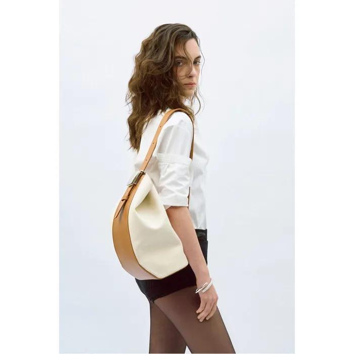 Facade Pond Bucket Sling 17 Canvas_RCBSX24157CMX