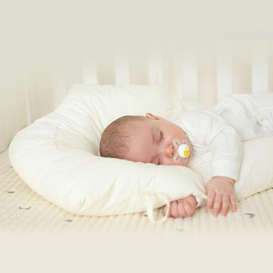 Infant Pillow for Symmetrical Head Shape Adjustment Cuddly Pillow for Toddlers Adjustable Baby Hug Pillow Super Soft Baby Positioning Pillow