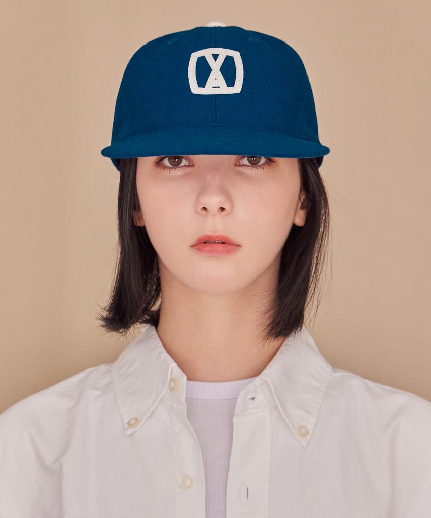 Bajal Va Square Applique Wool Baseball Cap Navy