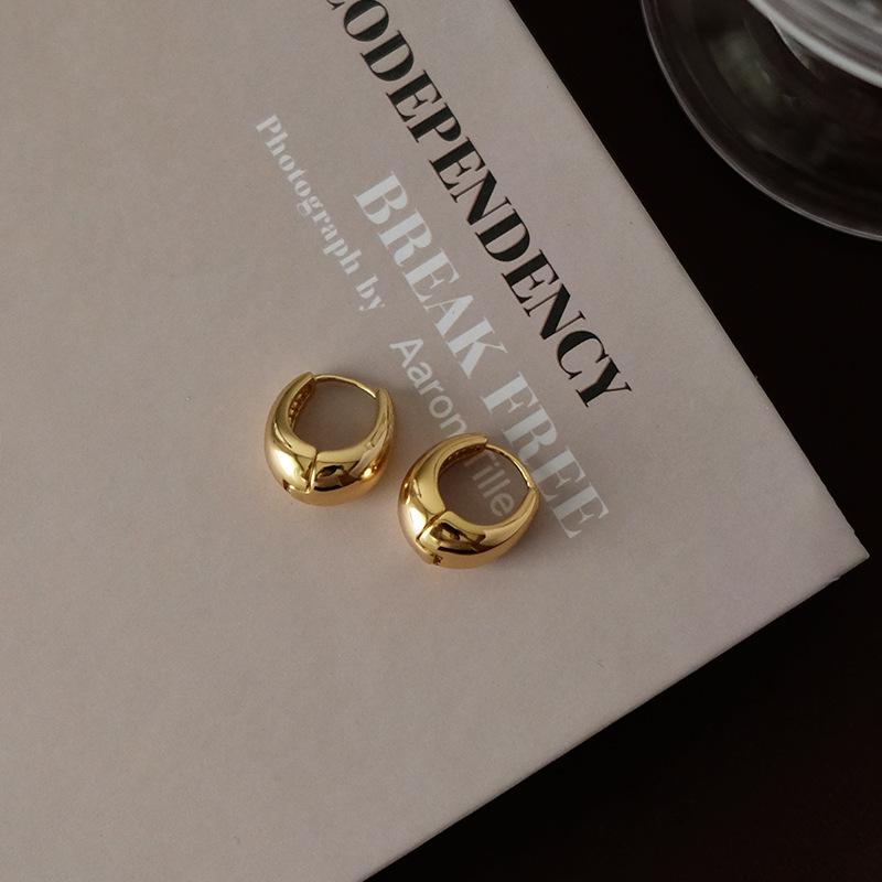 Water drop earrings, earrings show face, thin ins cold wind, exquisite temperament, earrings.