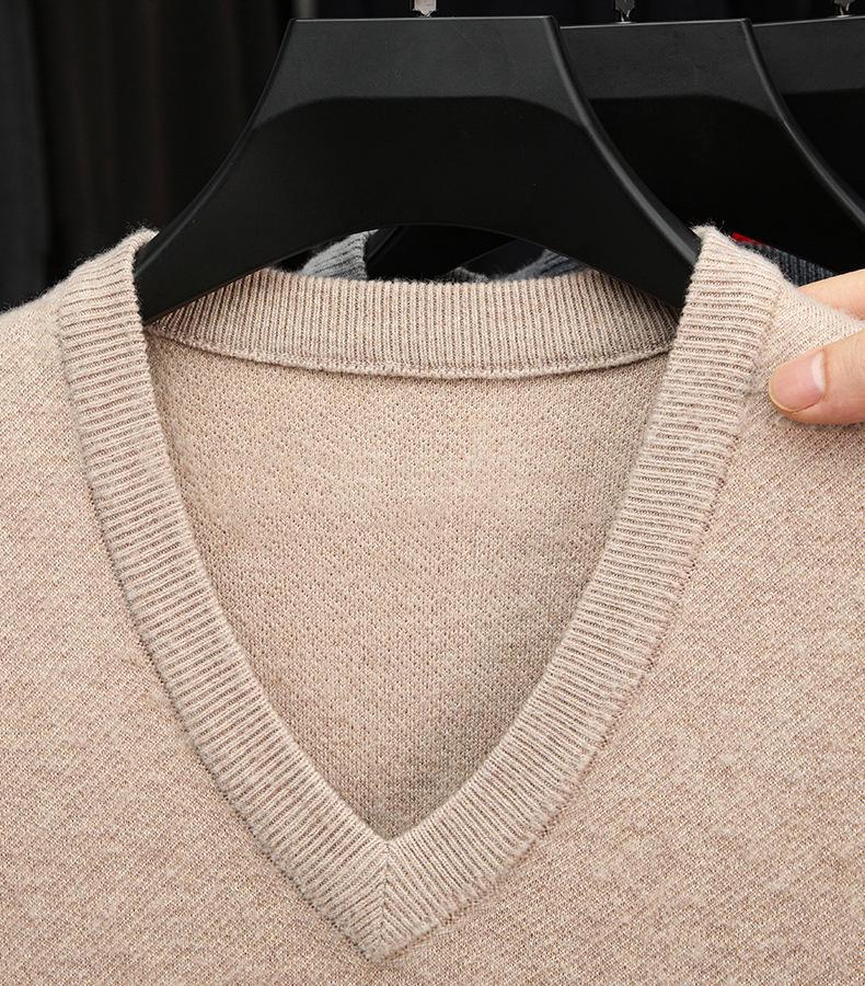 Men's V-neck Wool Vest: Thick Autumn/Winter Sweater for All Ages