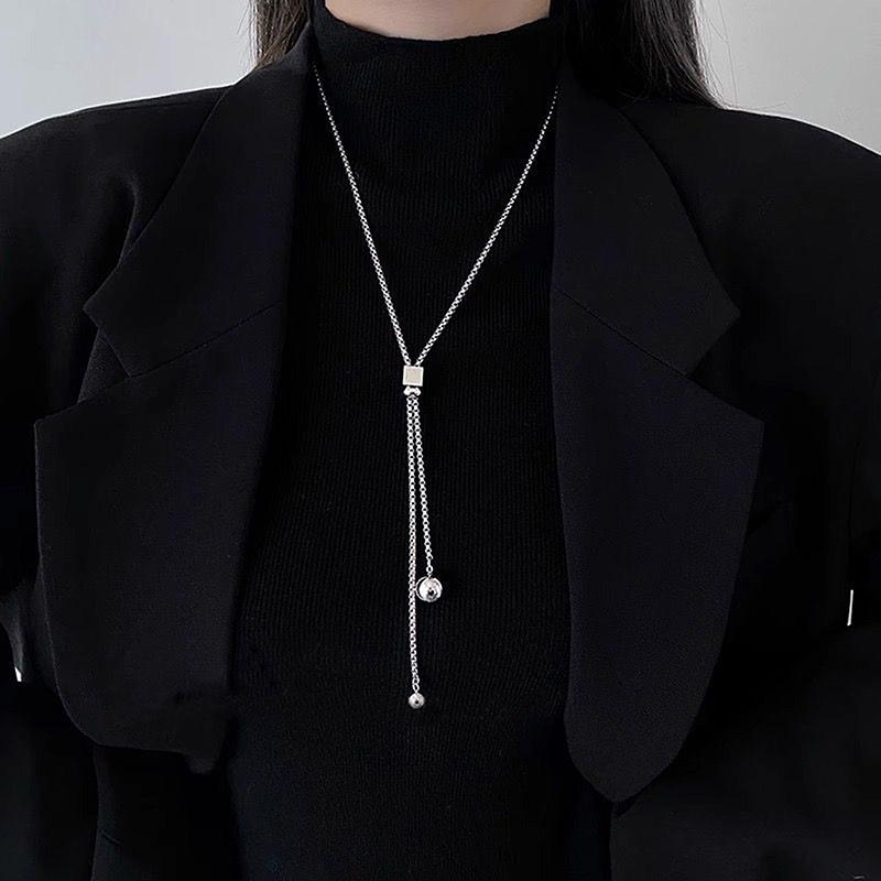 Creative Retro Mini Woven Bag Pendant Necklace For Women Girls Versatile Long Sweater Chain Jewelry Accessories Gifts