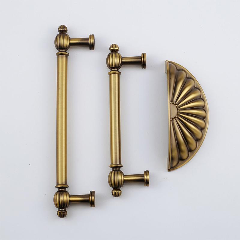 French-Style Vintage Brass Handles For Wardrobe Doors Drawers Cabinets Shoe Cabinets And Furniture In Antique Bronze Color
