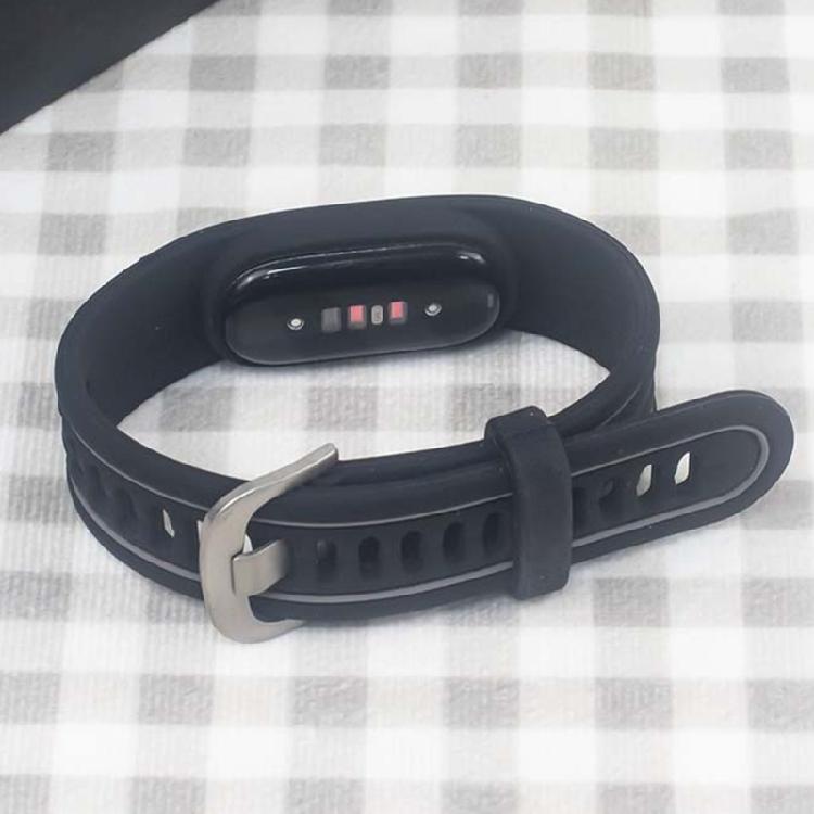 Two Tone Silicone Wristband, Replacement Watch Strap with Flexible Adjustment for Workdays, Exercise, and Travel