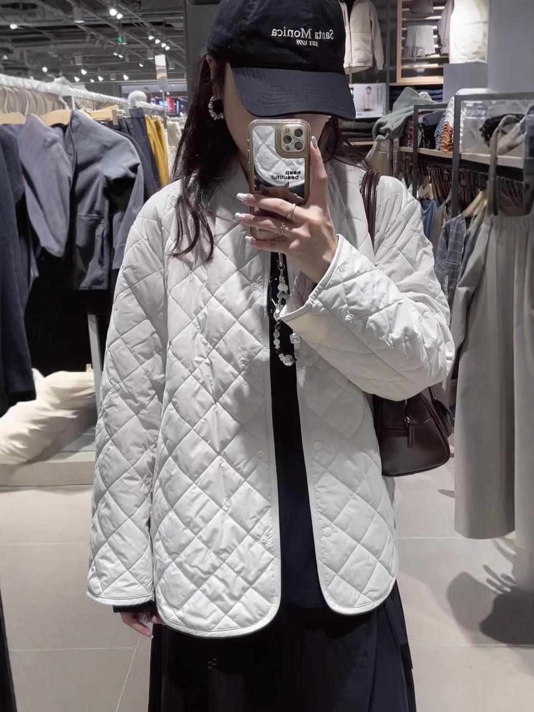 

Женская стеганая куртка Yinliangfeng - Стираемая, ромбовидный узор, тонкий утеплитель, свободный крой, воротник-стойка, хлопковое пальто для осени/зимы. Large бежевый