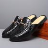 Slippers men's bags and embroidered bag heads wear sandals when they go out, and men's loafers with one foot.