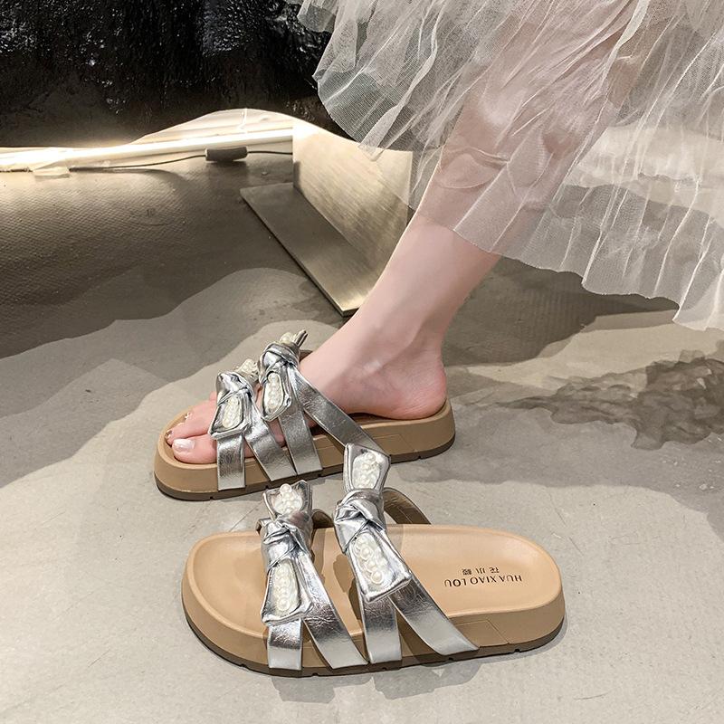 Gentle bow beautiful cool slippers women's summer wear 2025 new with skirt beach soft flat bottom one-word slippers