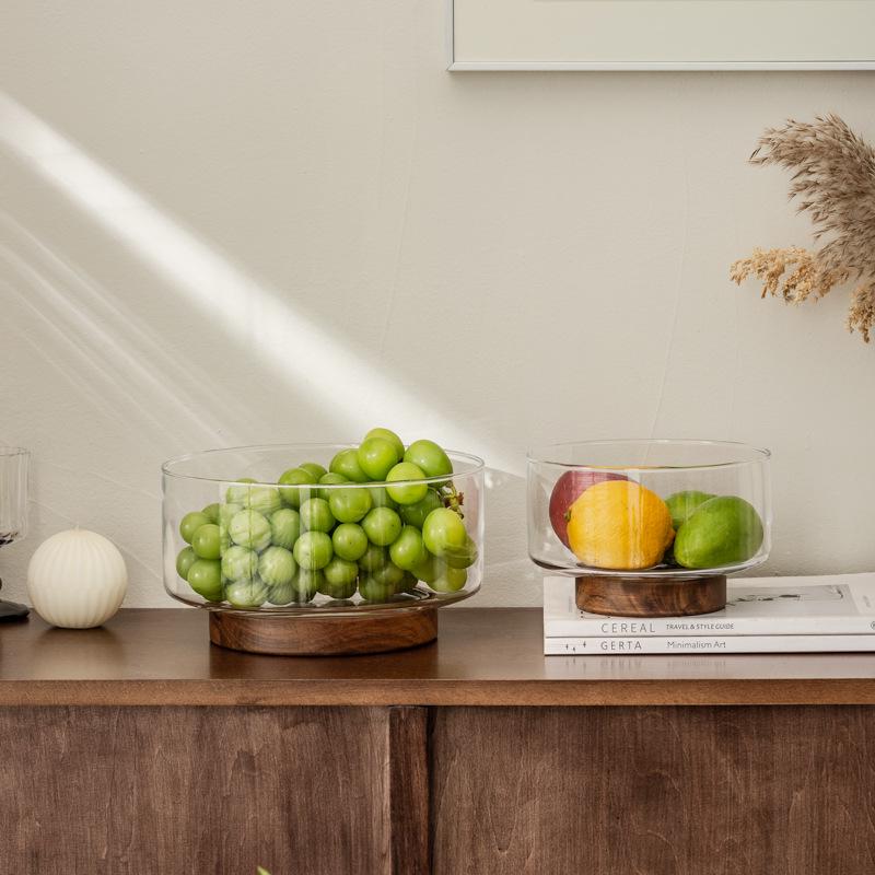 Erhöhte Glas-Obstschale mit Holzsockel - Süßigkeitenschale & Dessertteller