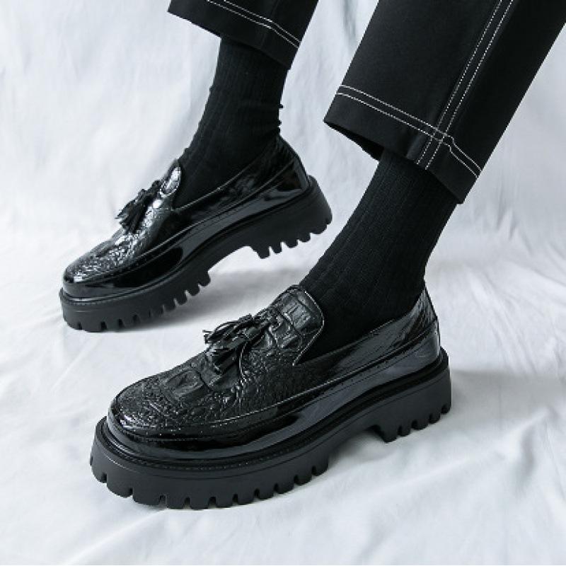 

Large size formal casual shoes ultra-light personalized hairdresser leather shoes thick soles increase black and white 38 чёрный