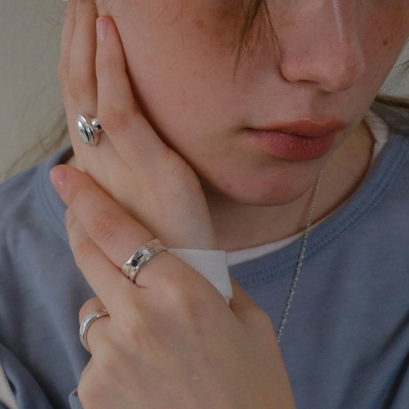 Reve Melting Stone Ring