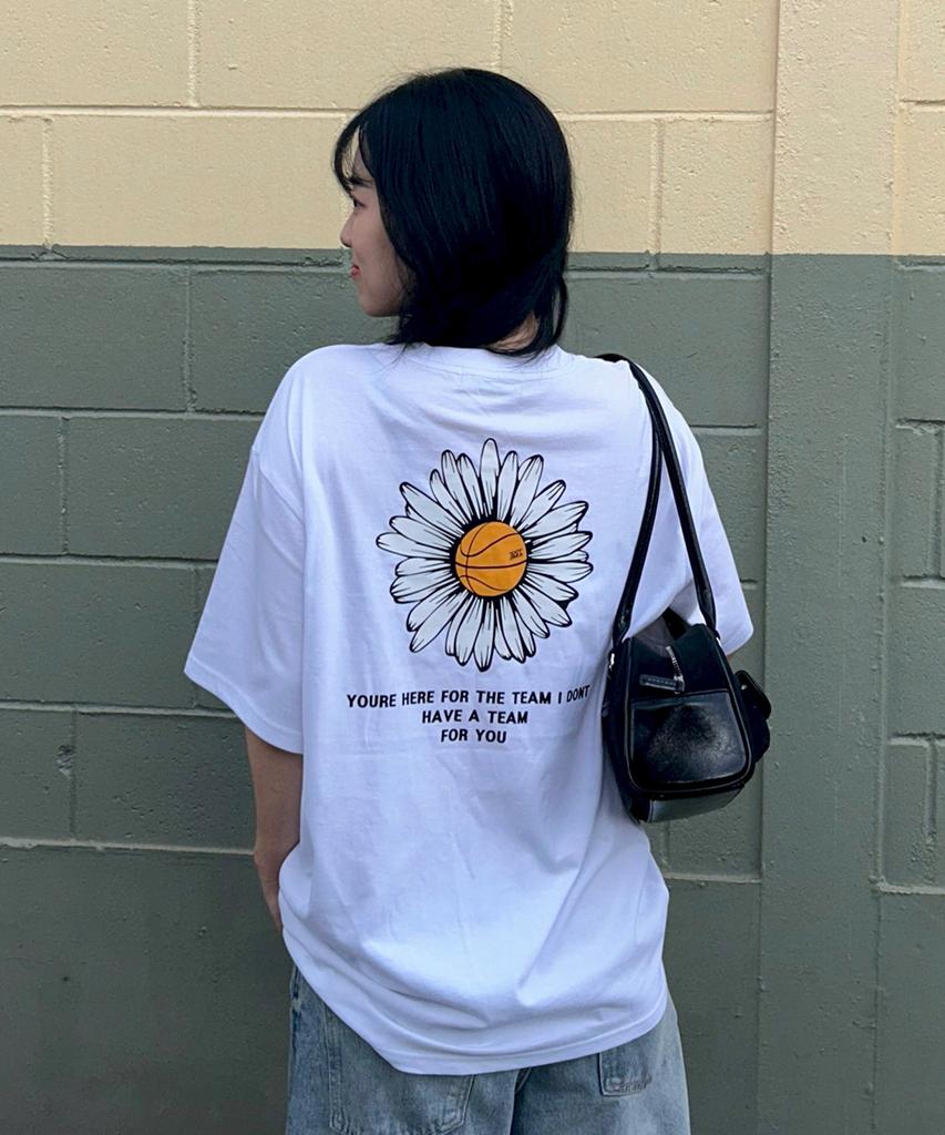TRIPSHION Big Daisy Logo Graphic T-Shirt - 8 Colors (Type A)