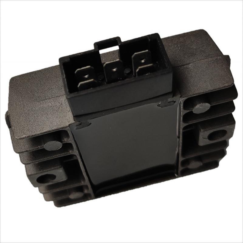 FS6761 Prostownik SH547-12 dla Honda RT 5000 31600-890-951