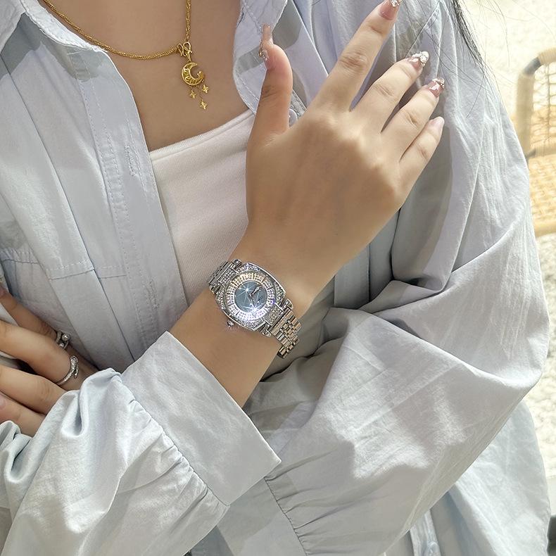 Gypsophila Steel Band Luxury Women's Quartz Watch with Diamond-Set Round Dial