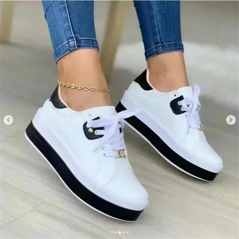 Fashion Women Panda Color Sneakers New Woman Fashion Lace Up Vulcanized Shoes Casual Solid Color Tennis Platform Ladies Loafers