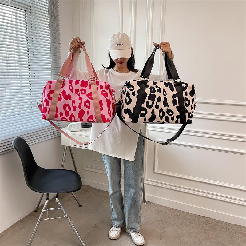 Fitness travel bag New wet and dry separation anti-splashing fabric Lightweight travel shoulder handbag