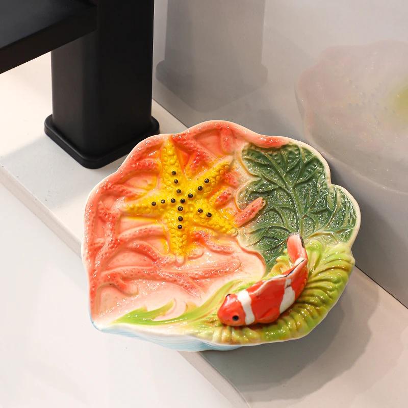 1pc Ceramic Soap Dish Ornament Drain Soap Box Fish Frog Lotus Bathroom Accessories Home Decorations Kitchen Soap Holder