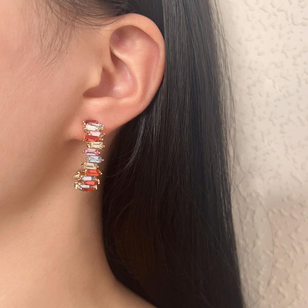 Exquisite light luxury inlaid with colored zircon gears, personalized design studs, niche semi-opening large C-ring earrings