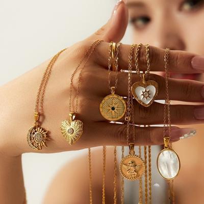 Titanium Steel Necklace - A Luxurious and Niche Accessory for Women In Summer, Suitable for Daily Wear and Versatile.