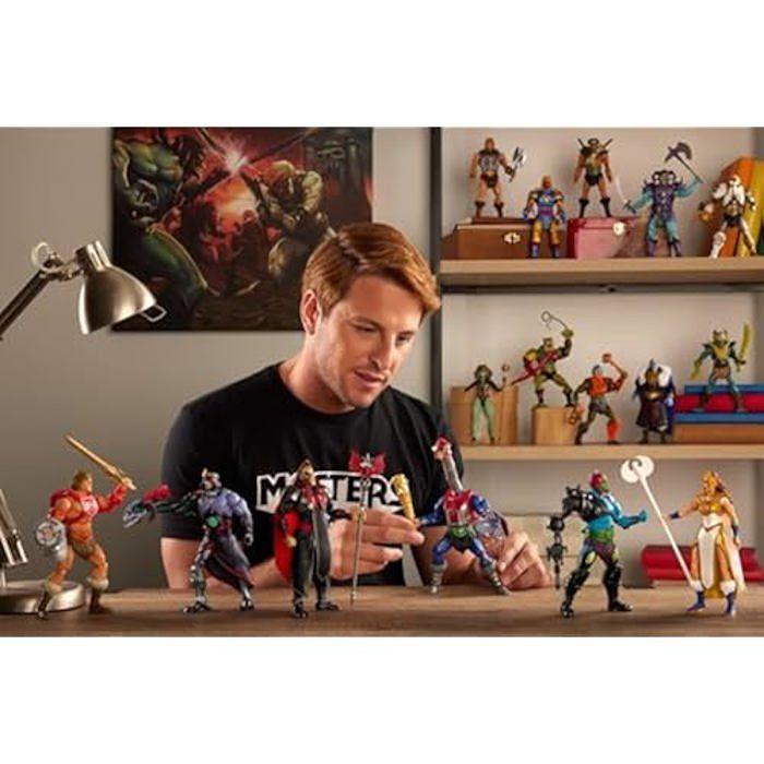 Masters of the universe masterverse coffret avec figurine articulée skeletor et trône, bougeoirs lumineux, capuche et cape