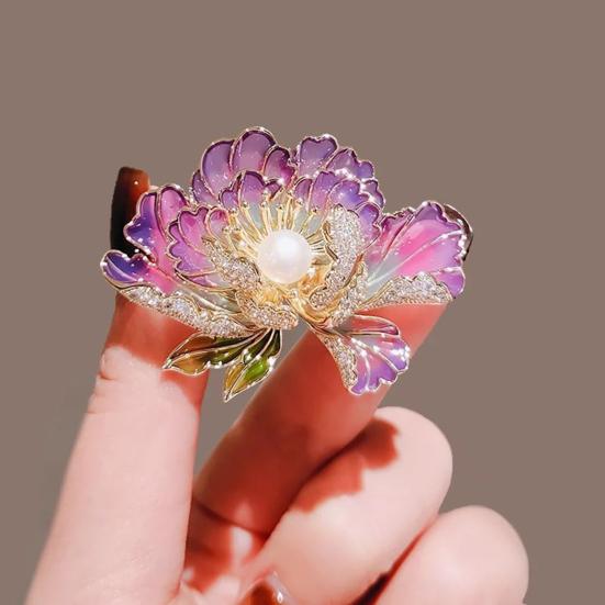Women Brooch Sparkling Rhinestones Imitation Pearl Flower Shape Lapel Pin Suits Coats Bags Scarves Badge Versatile Accessory
