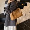 Lingge Chain Large Capacity Bag, New Fashionable Small Fragrant Style Crossbody Women's Bag, Retro Commuter Tote Bag