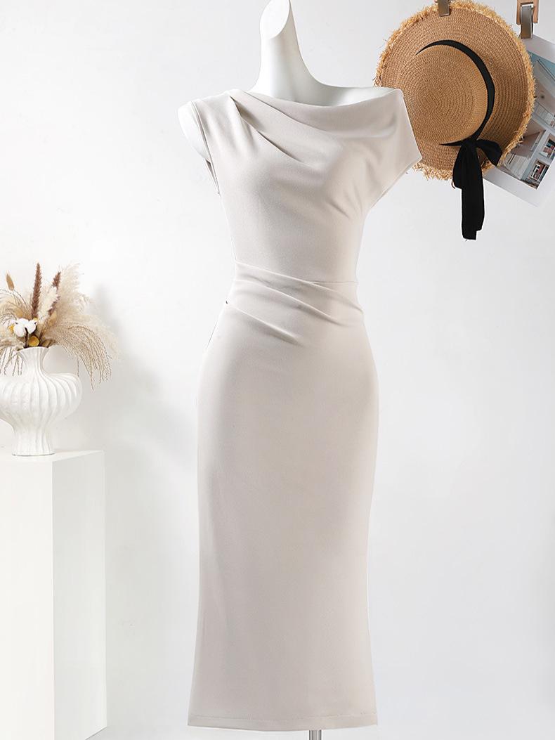 

Stunning Apricot Off-Shoulder Bodycon Summer Dress - Women s Elegant Diagonal One-Shoulder Evening Gown M