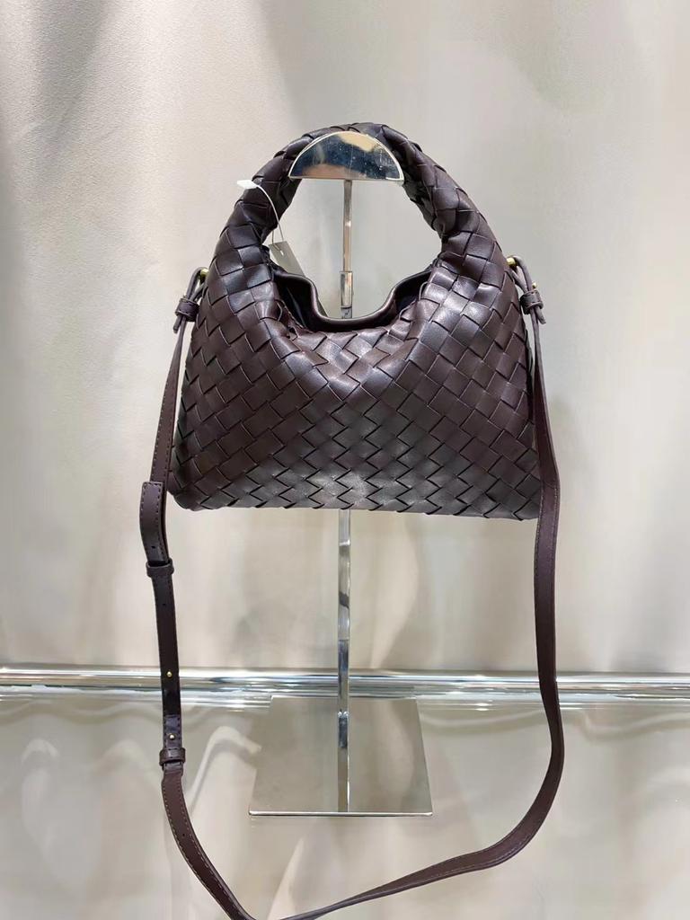 Woven shoulder bag underarm bag spring and summer new bag women's bag handmade high-texture dumpling bag tide