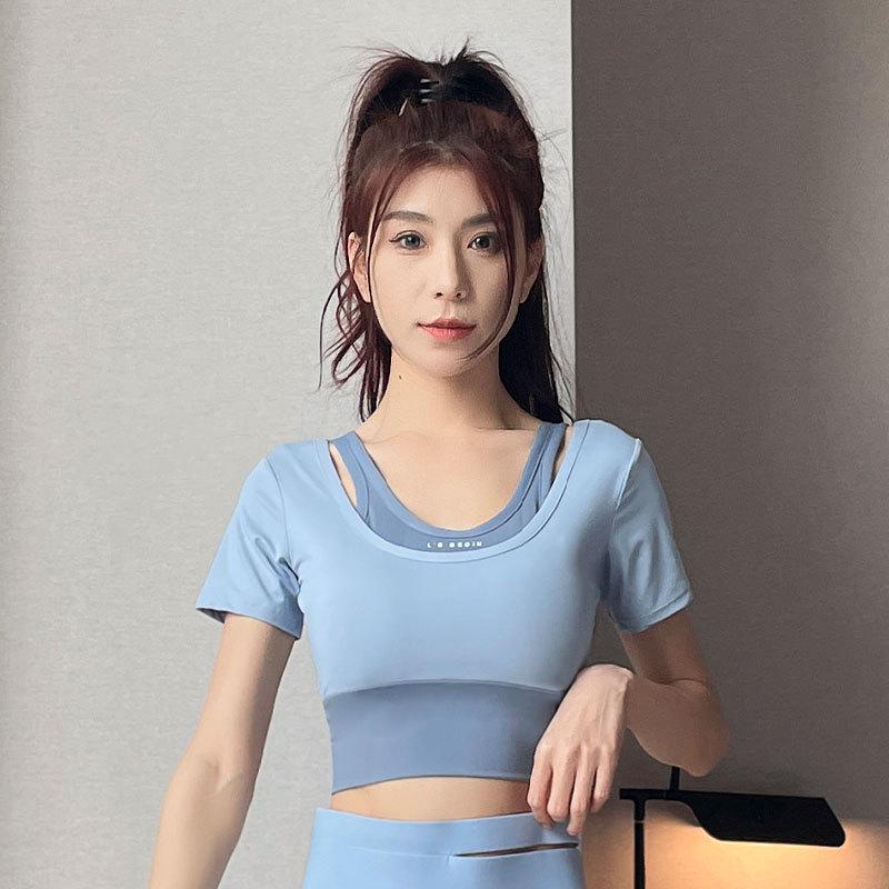 2025 Women's Quick-Dry Sportswear Set: Summer Gym & Yoga Suit with Casual Green Pants