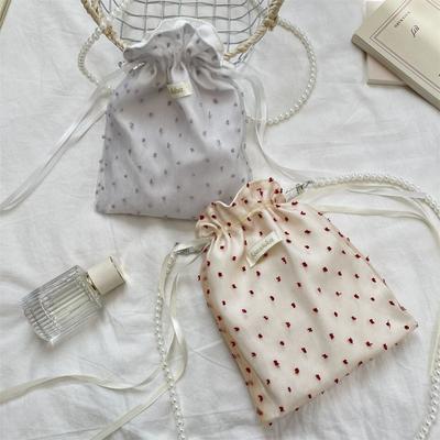 51 New Small Polka Dot Canvas Bag Large Capacity Mobile Phone Messenger Bag Fresh and Versatile Shoulder Tote Bag